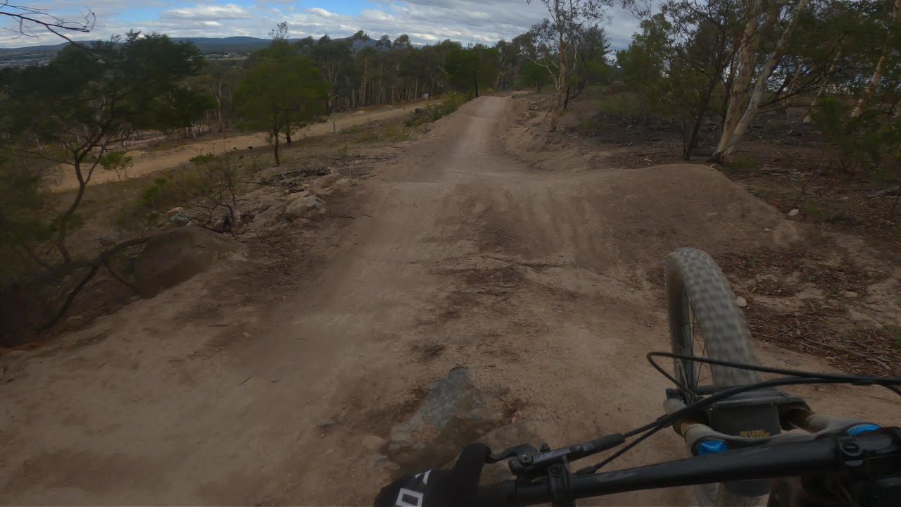 Lower Trebuchet | Blue Jumps and Flow! | Mt Stromlo