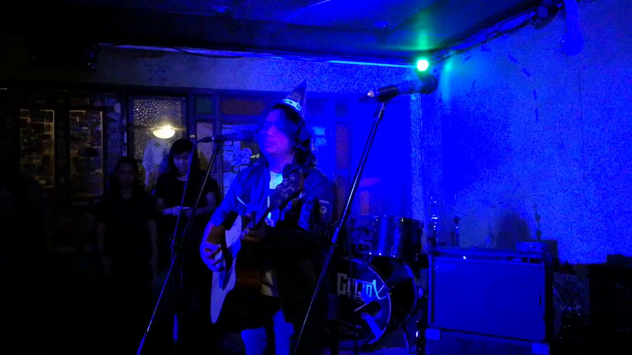 Shirebound and Busking (#BirthdaySix @ Saguijo)