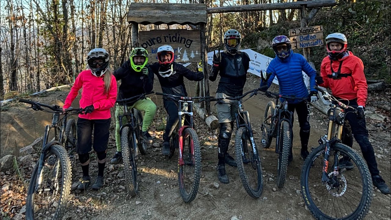 Primera vez en Pureriding bike park! explorando las bajadas!