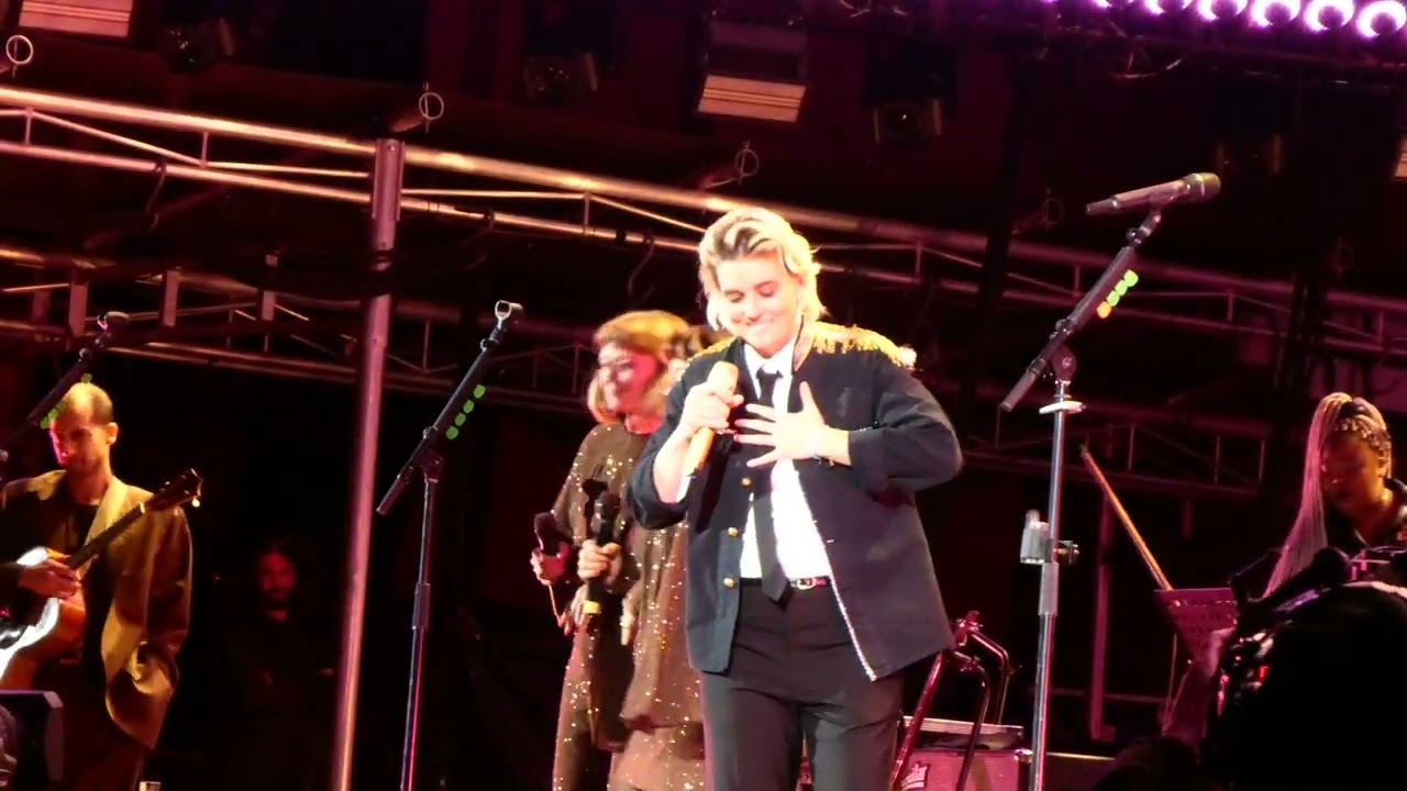 Front Row Red Rocks - Uninvited(Alanis Morissette), Two of Us on the Run - 09-05-2025 - Morrison