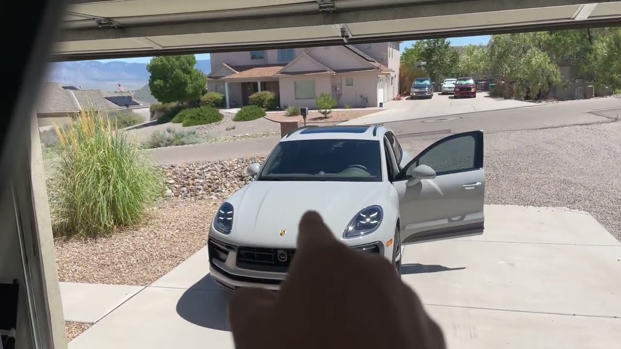 How to pair your Porsche Macan to your garage door!