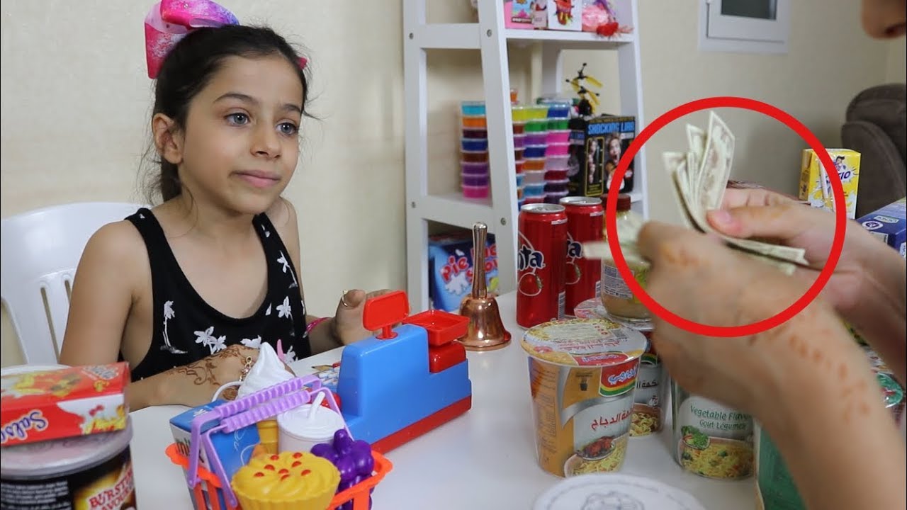 فتحت أكبر بقالة في البيت! روان وريان اشتروا مني! 😱
