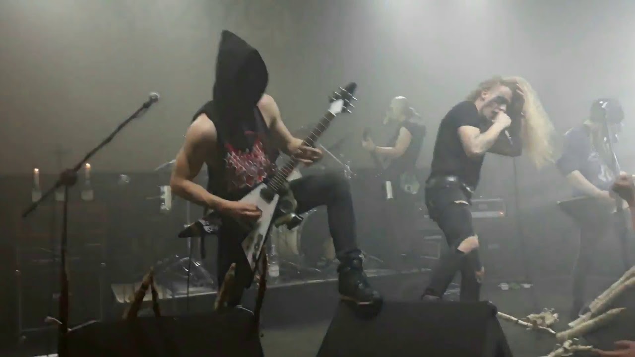 Truchło Strzygi - Stary Kult Śmierci (live@Magnetofon)