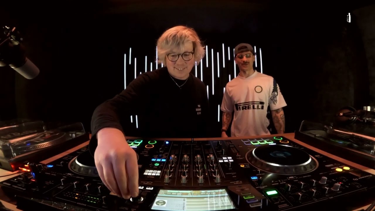 Chime b2b Hukae  – 28-02-26 – Mesh Radio