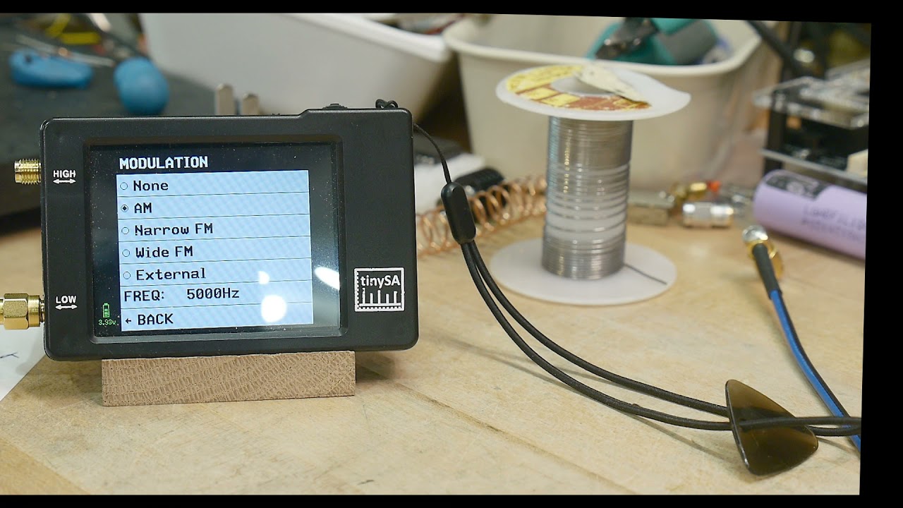 #948 TinySA as an RF Generator