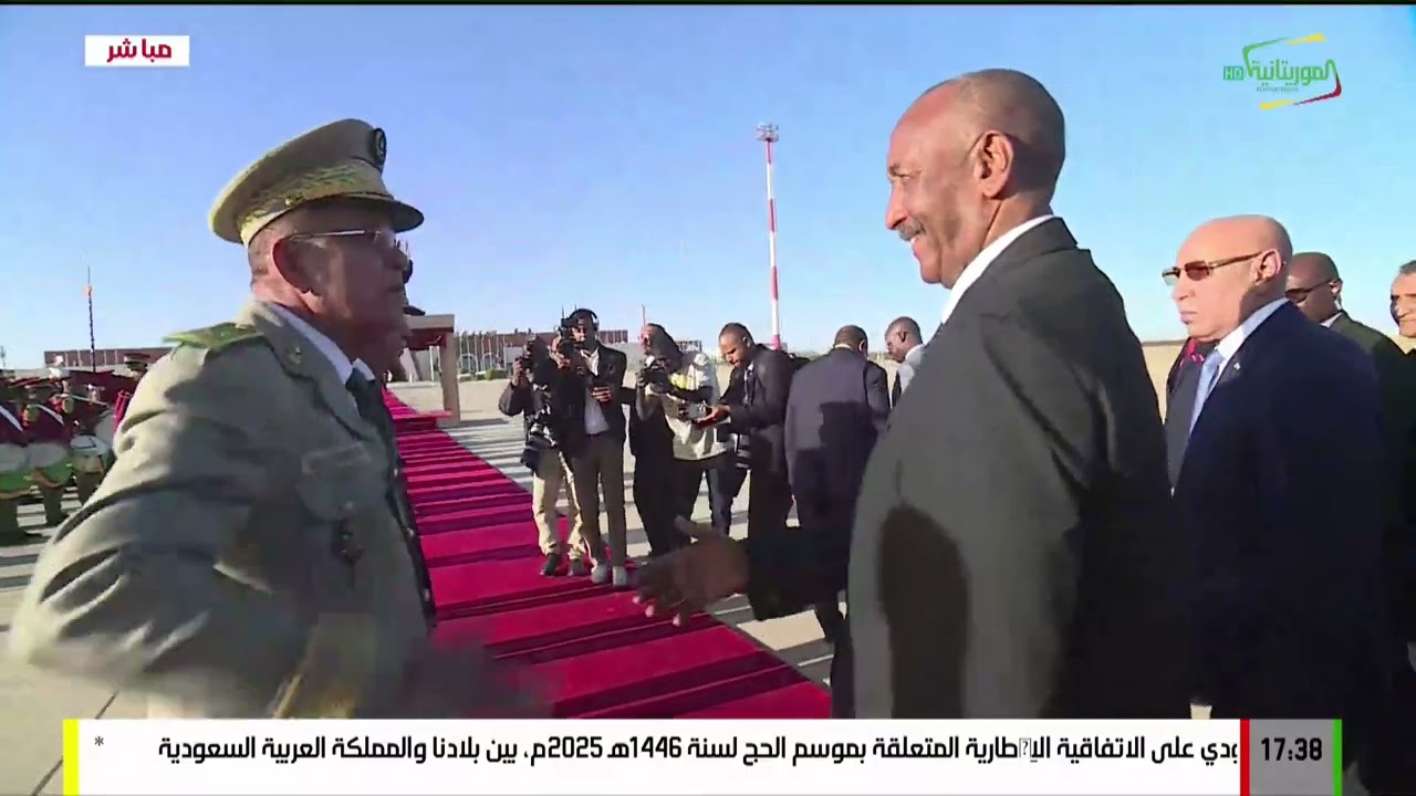 مباشر أستقبال رئيس محمد ولد الغزواني لرئيس مجلس السيادة السوداني عبد الفتاح البرهان بمطار أم التونسي