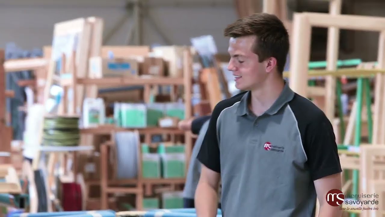 Comment fabrique-t-on des fenêtres en bois ? Immersion au cœur de notre atelier...