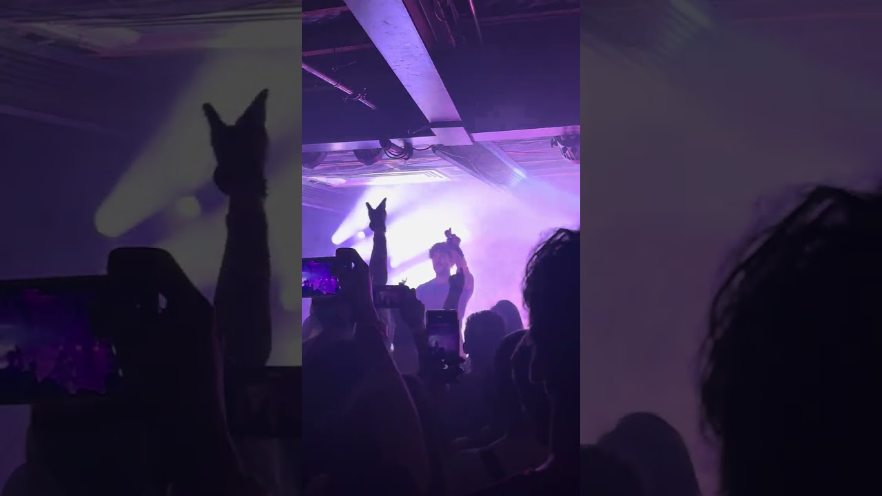 Fly By Midnight - Different Lives (LIVE) from Phoenix on 9/13/25