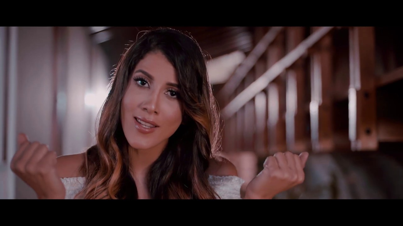 Andrea Lovera - Dímelo en silencio (Vídeo Oficial)