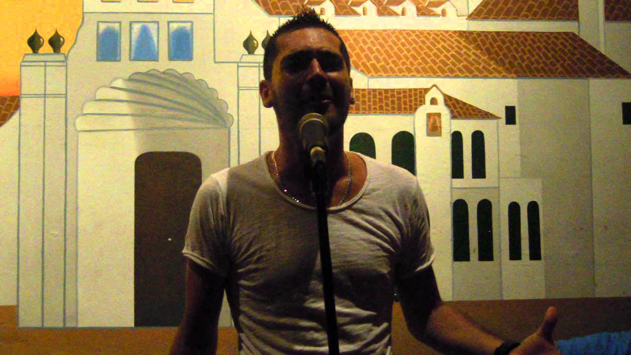 Arturito de Barbate cantando " Un compromiso" 09-08-2012