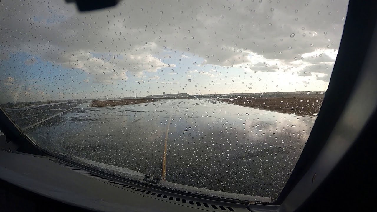 Madrid cockpit landing a320 NEO