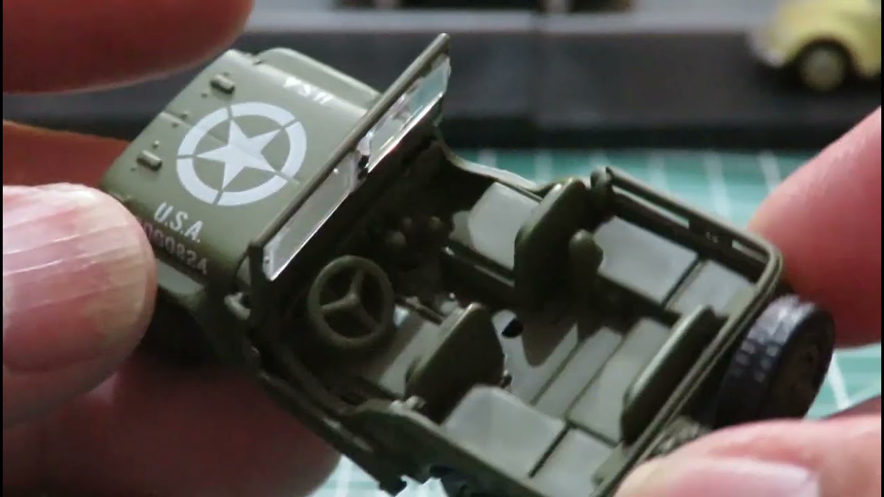 Diecast 1/64 Johnny Lightning Jeep Willys MB WW. 2 review