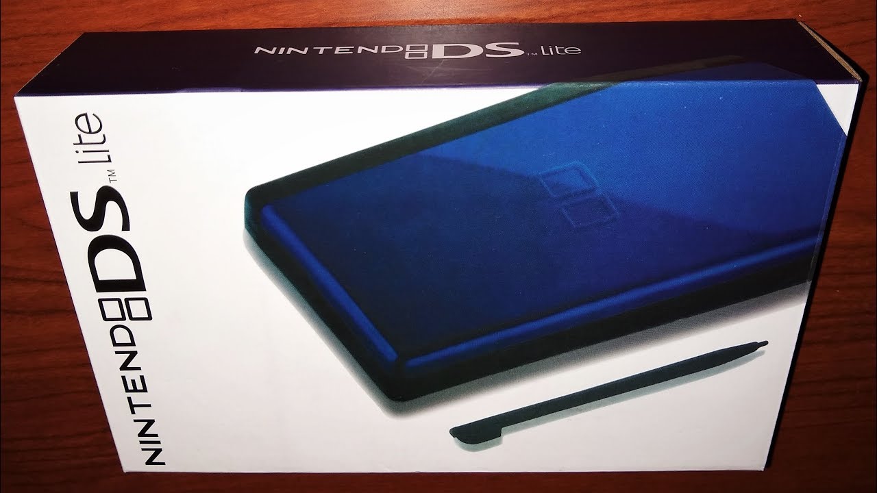 Unboxing a brand new Nintendo DS Lite in 2019!