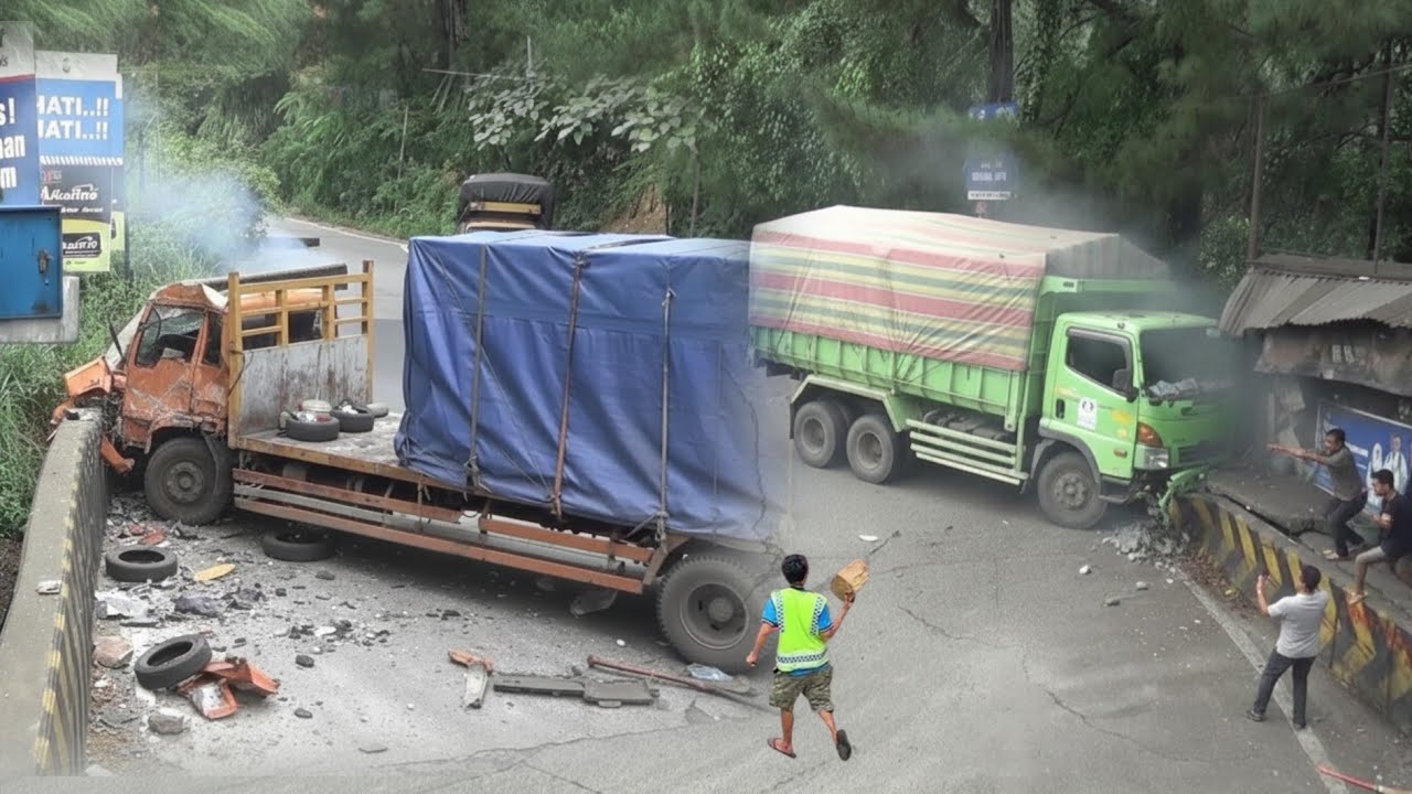 Drama Paling M3ng3rikan Di Depan Mata‼️Detik Detik Truk Nabrak Tembok Keramat Sitinjau Lauik