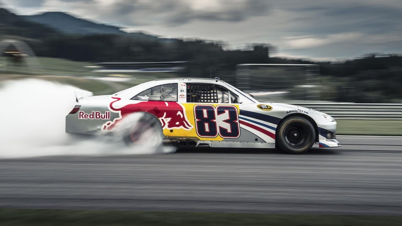 Driving a NASCAR | Top Gear