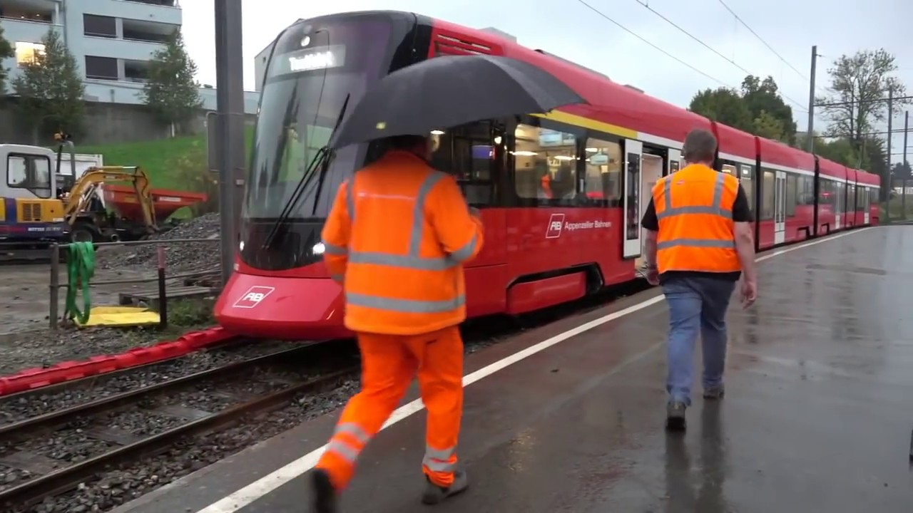 Erste Testfahrt mit dem  Tango durchs Dorf Teufen nach St. Gallen