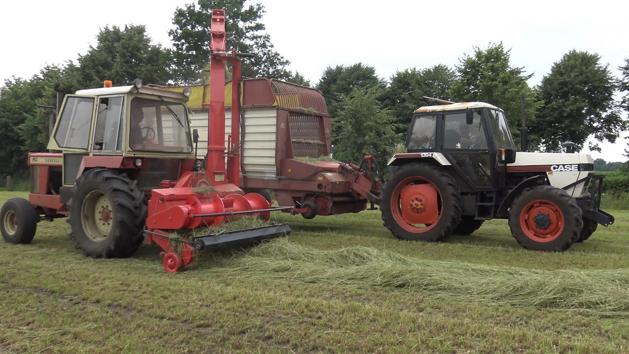 PZ Harvall en Case 1394 - gras hakselen met twee klassiekers (2016)