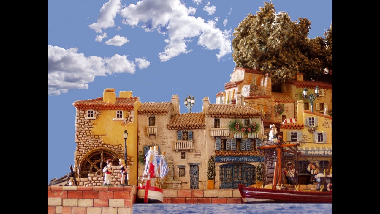 VILLAGE DE PROVENCE sur un air de MUSIQUE  PROVENCALE  LA FARANDOLE DI TARASCAIRE