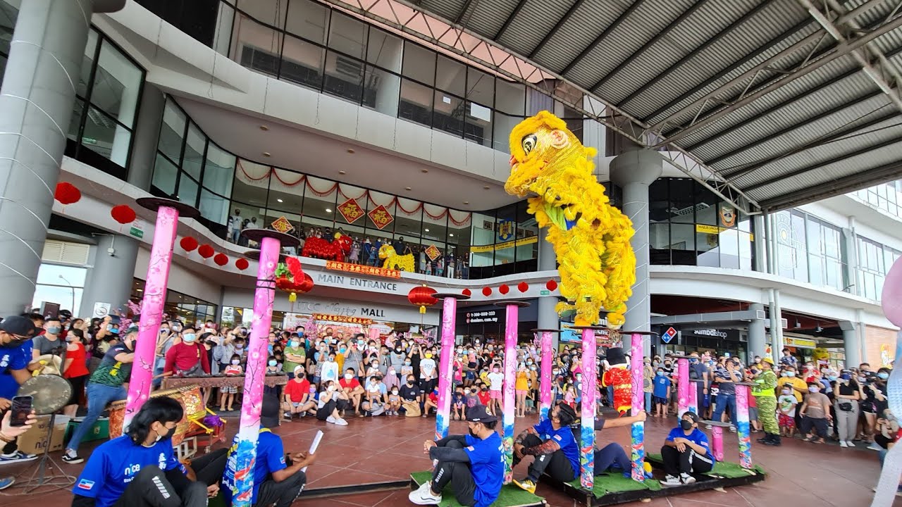 LION DANCE PERFORMANCE 2022 AT ITCC SHOPPING MALL SABAH