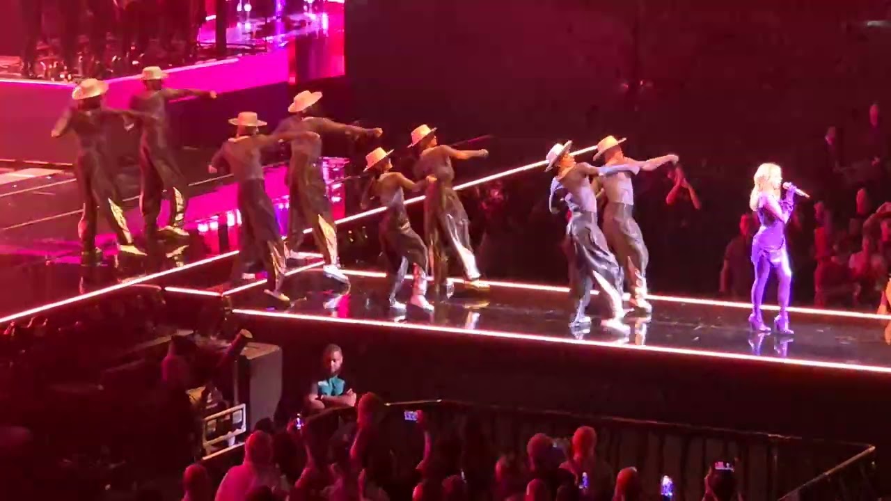 Kylie Minogue  - Spinning Around  Ziggodome Amsterdam 03-07-2025
