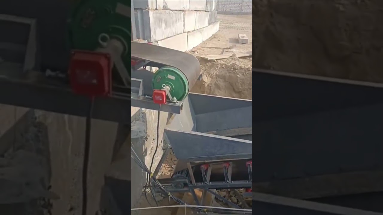 Concrete mixing plant conveyor belt