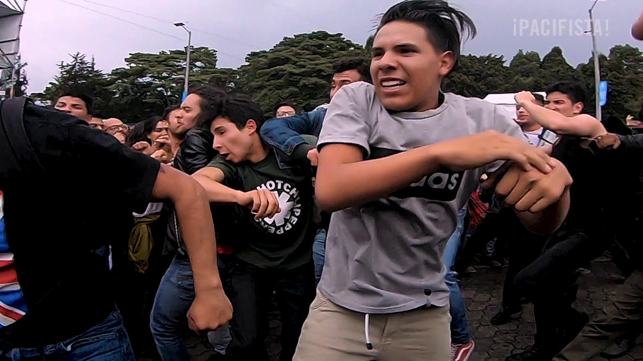 Pogo: Un baile por la paz.