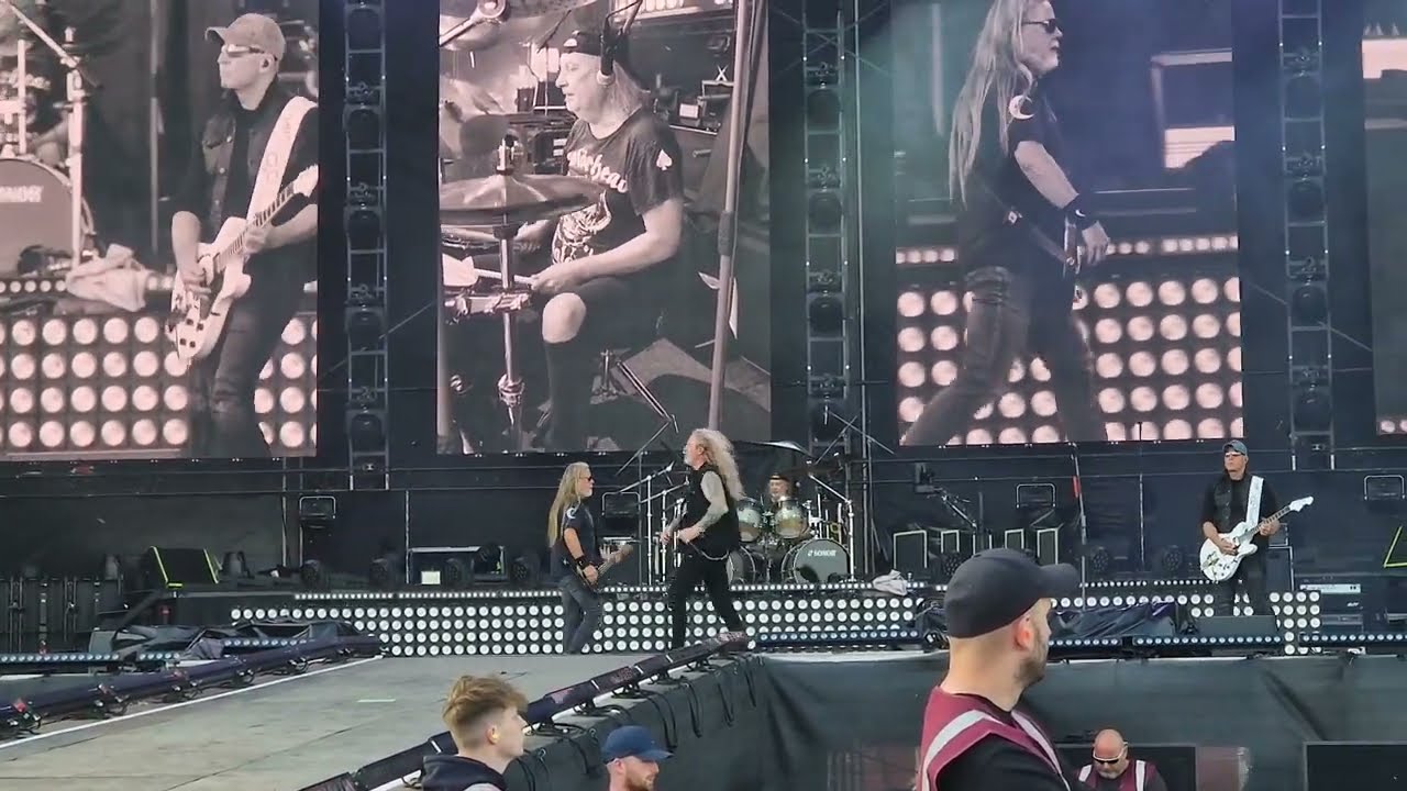 Kabát - 08 Raci v práci (s.r.o.) - Praha 2.6.2023