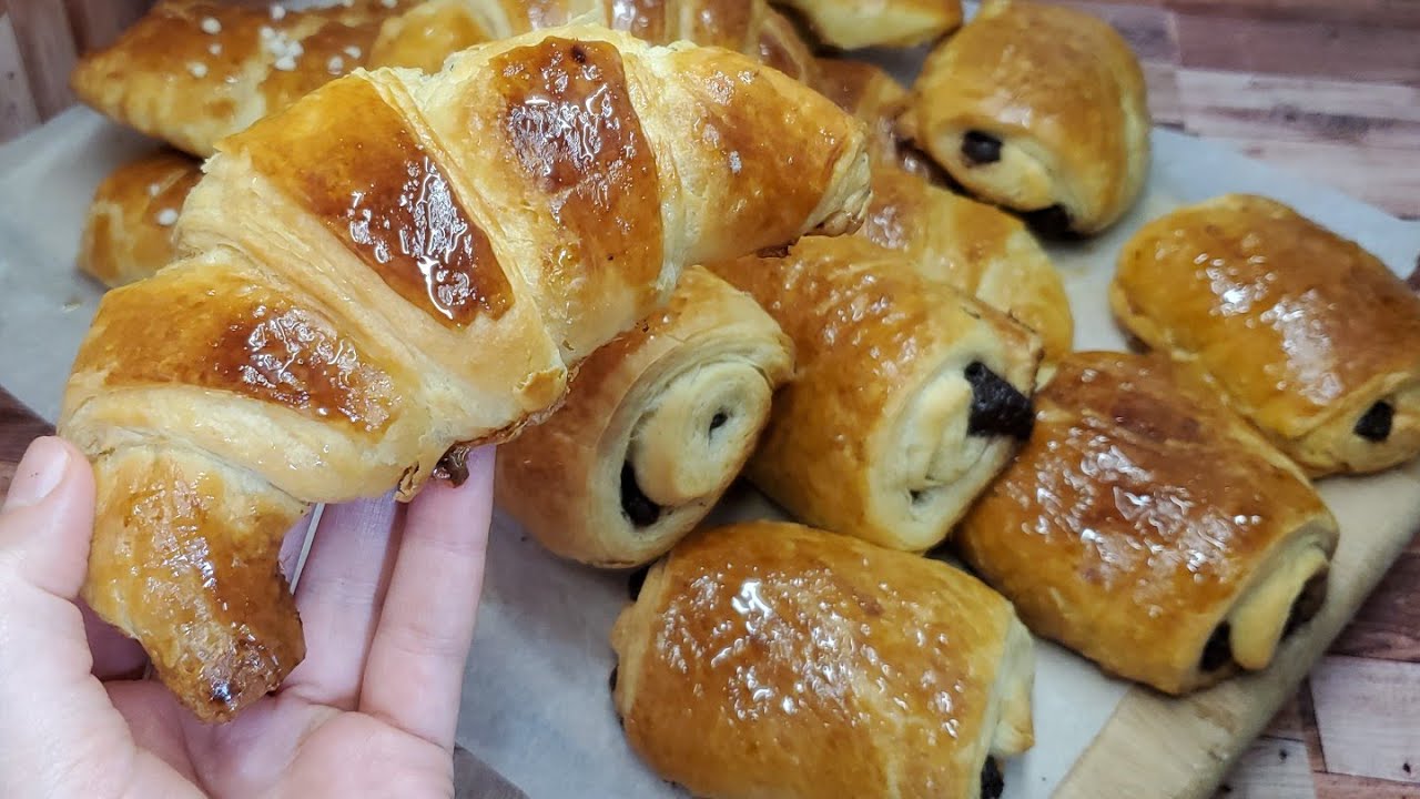 كرواسون و بان او شوكولا بكامل اسرارو  croissant et pain au chocolat