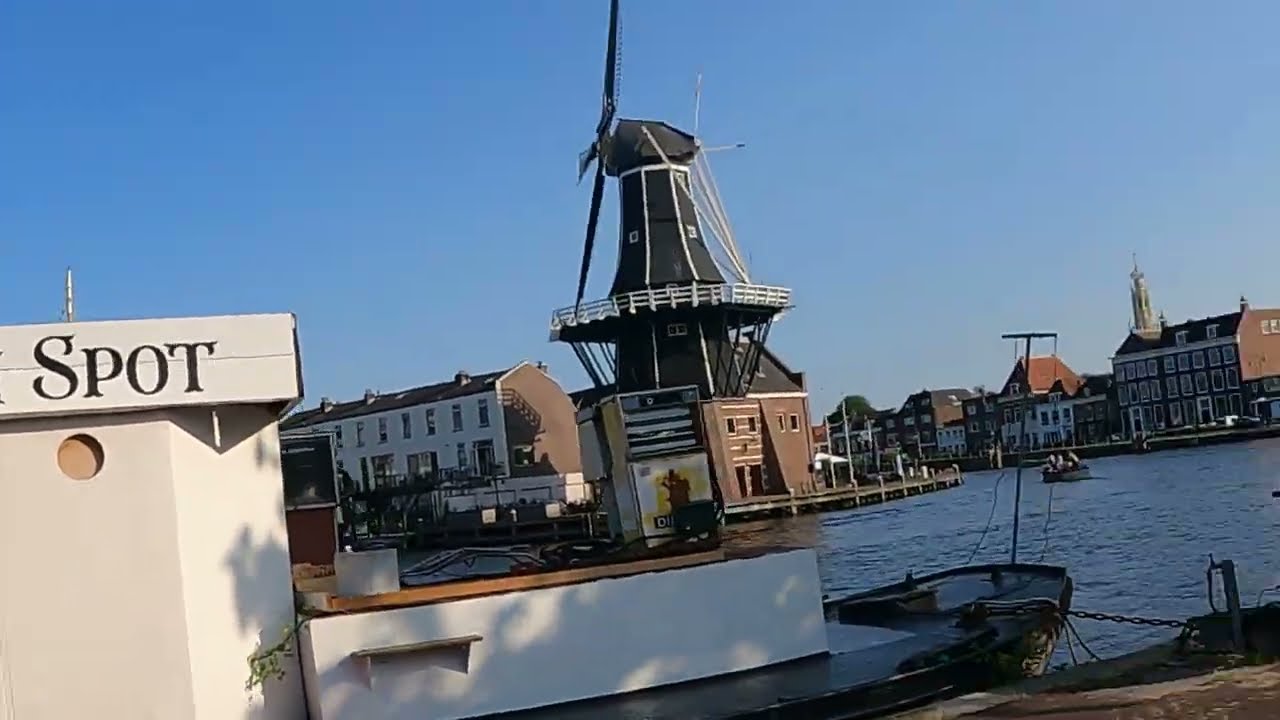 HAARLEM 🇳🇱 De la gare à Hooimarkt par Ripperderpark et Parklaan