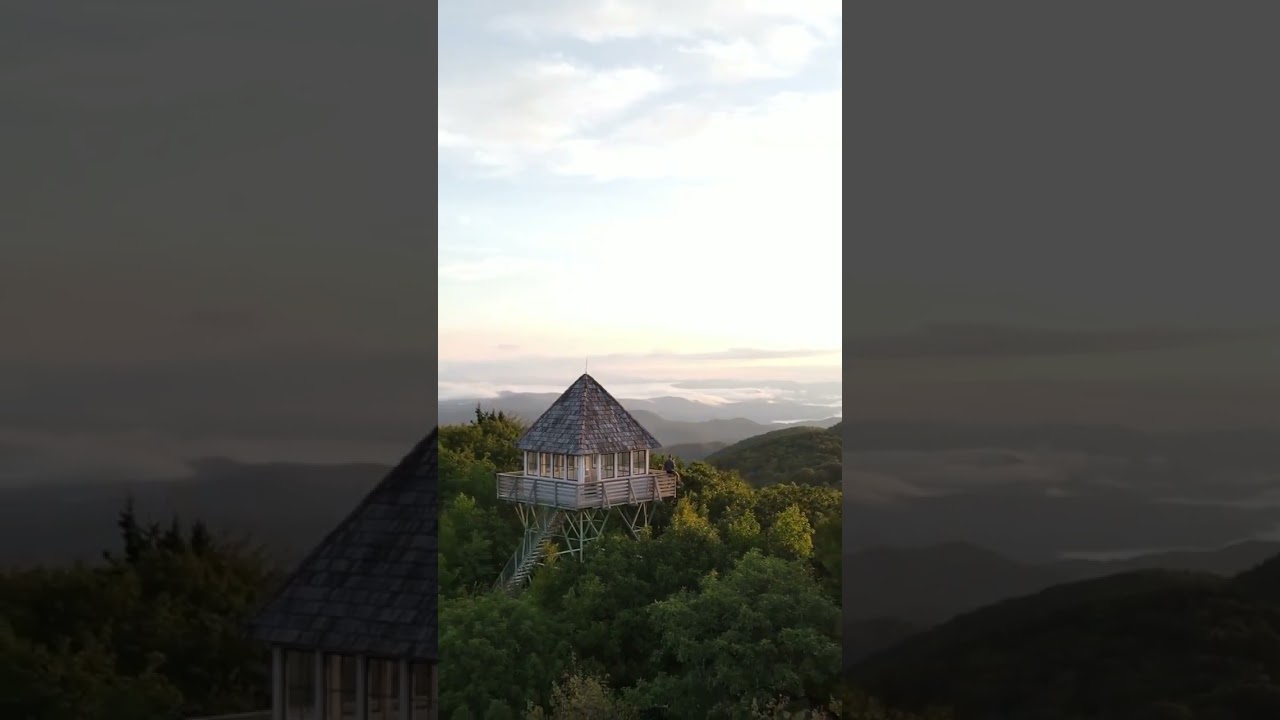 Blissful mornings in the Carolina mountains ⛰|| Travel USA || Traveltainment 