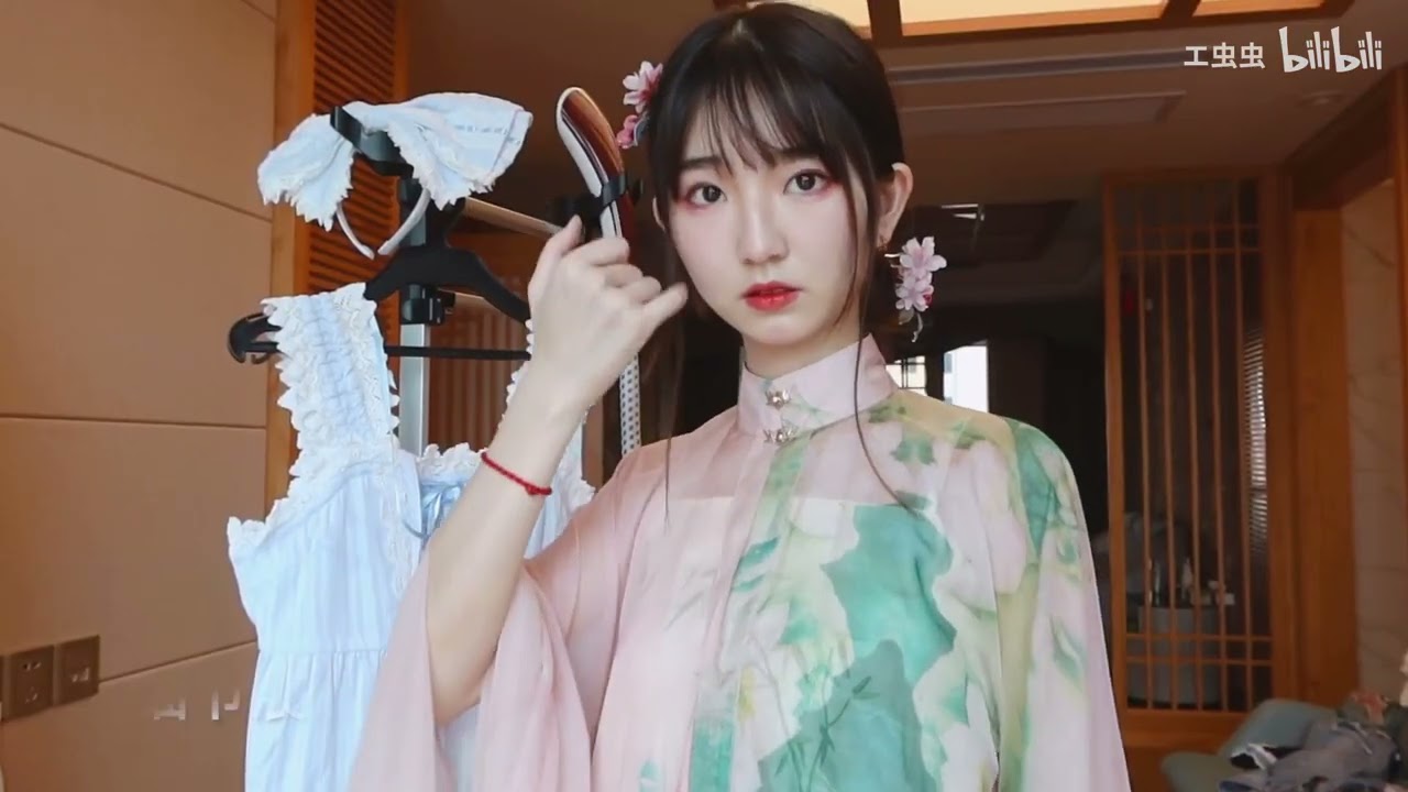 【lolita开箱】穿上这条裙子去找那个戴怀表的兔子吧！