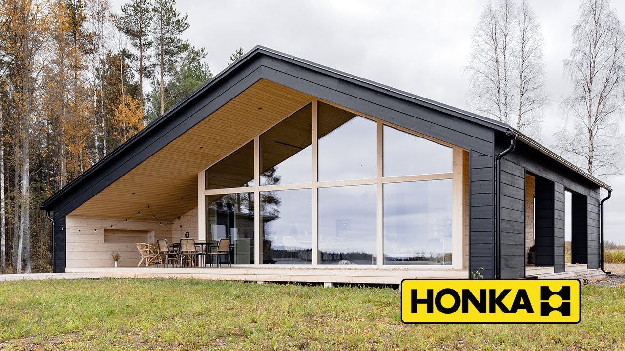 Kylässä Hannan perheen hirsihuvilassa - Honka Vista