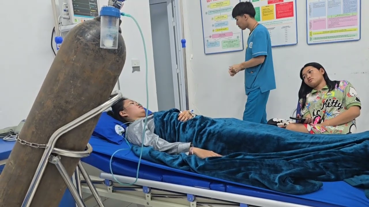 #ถ่าไปหาหมอบ่อทันคือตุยมืงหลาบมืงจื่อบ่อจนเอื้อยน้องพ่อแม่บ่อได้นอนเที่ยงคืนตี1หอบกันไปหาหมอ