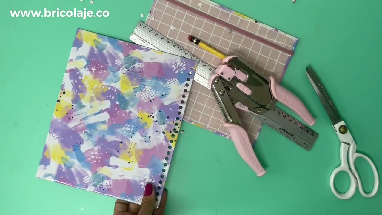Agenda con espiral (crop a dile power spiral punch)