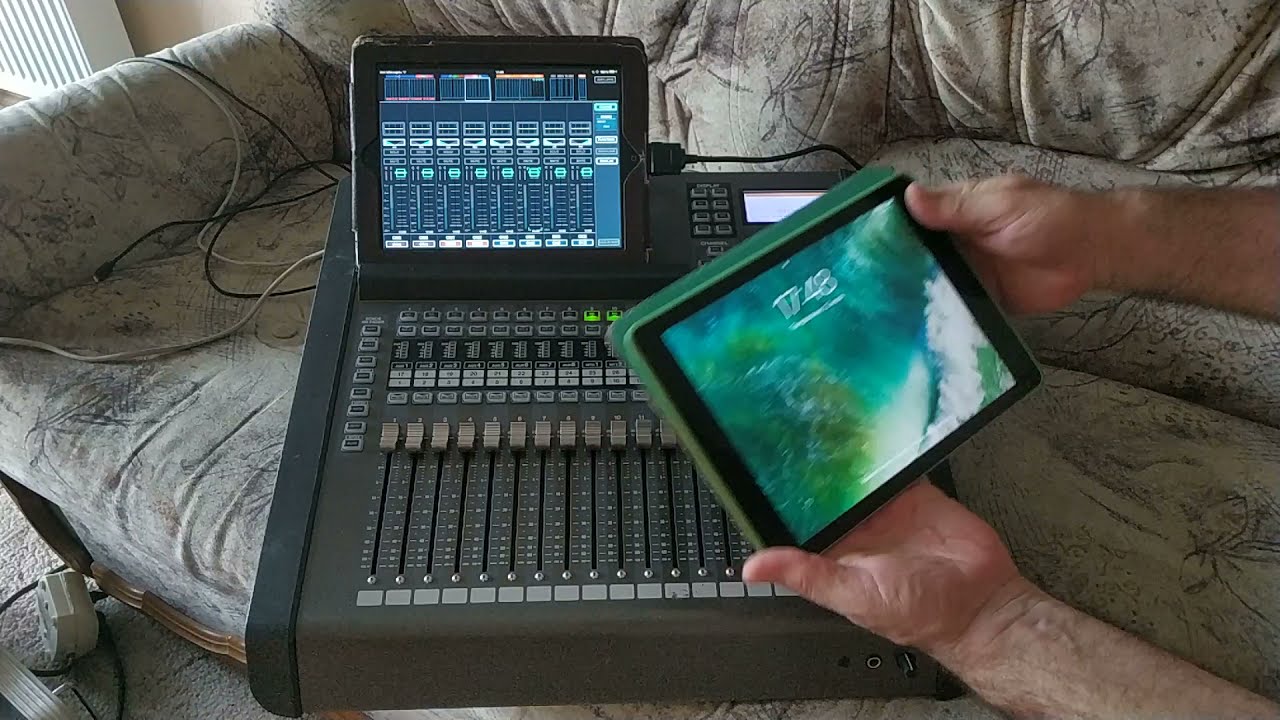 Цифровой микшерный пульт Roland M200i