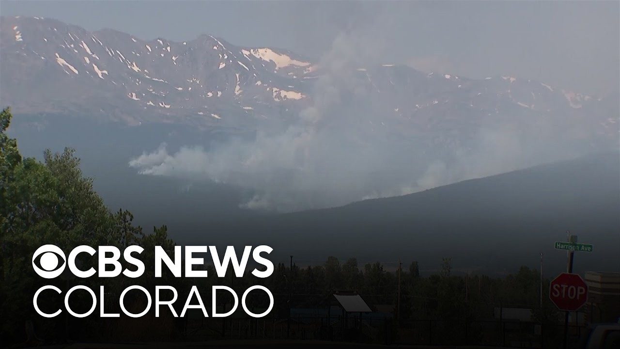 Leadville, Colorado, residents watch Willow Fire grow near town: 