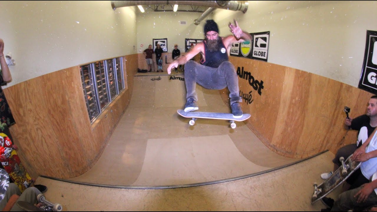 Chris Haslam, Daniel Espinoza and Paul Hart Skating the S3 Miniramp!