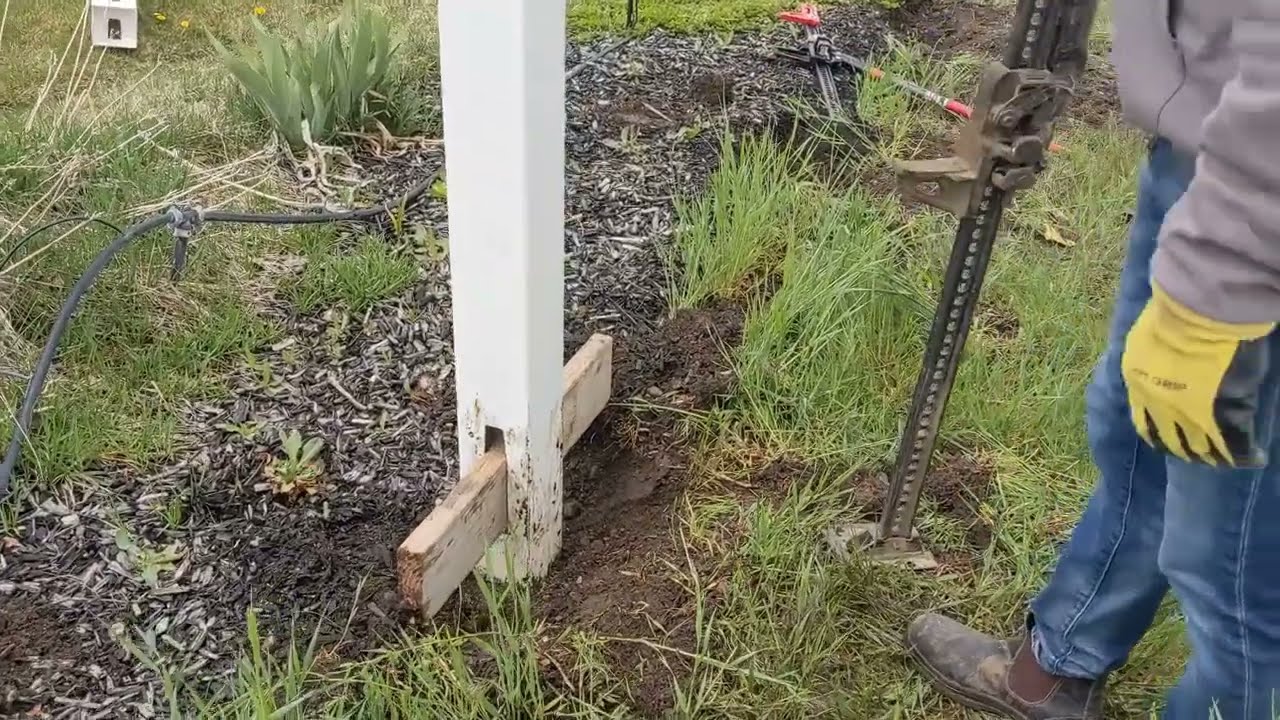 Simple way to remove vinyl fence posts.