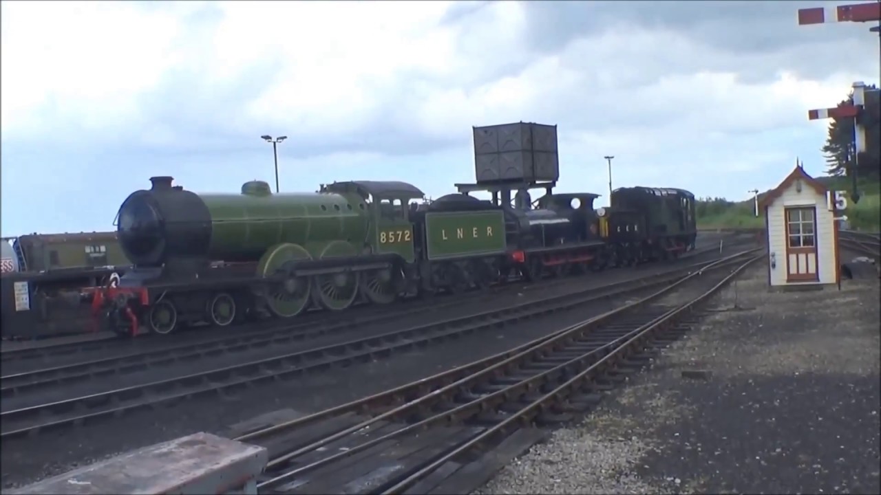Steam Engine shunting at Weybourne Yard