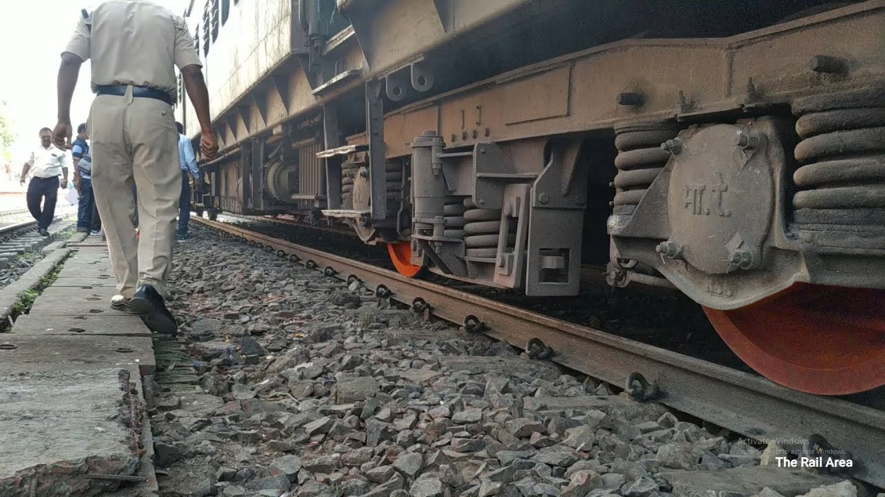 Hot Axle in the passenger Train || Train videos