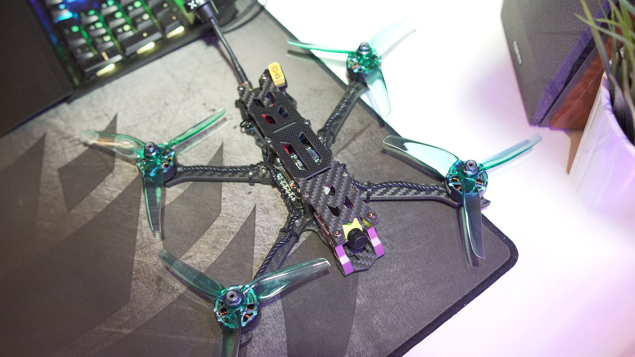 Dron FPV Freestyle budowa #14 👾 SpeedyBee FS225, Xing2 1755KV, Foxeer Reaper 65A