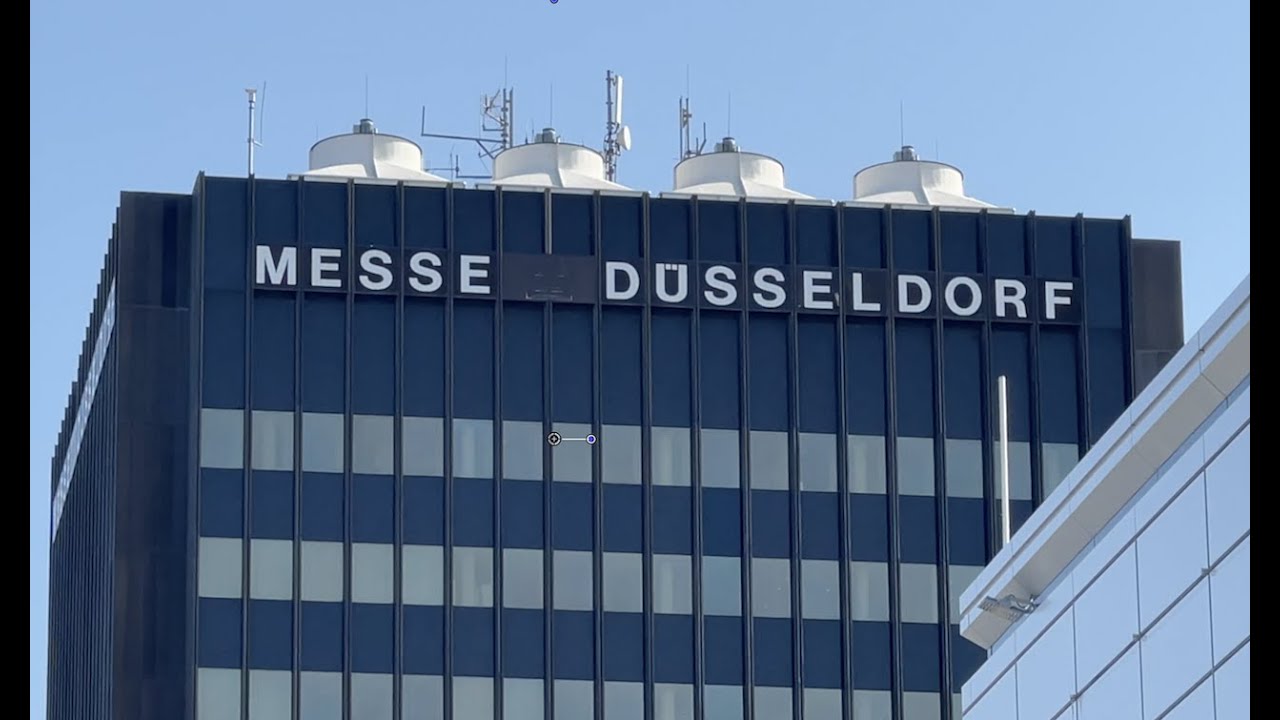 Messe Düsseldorf Mega, Mega groot 😊👏 #2021-115