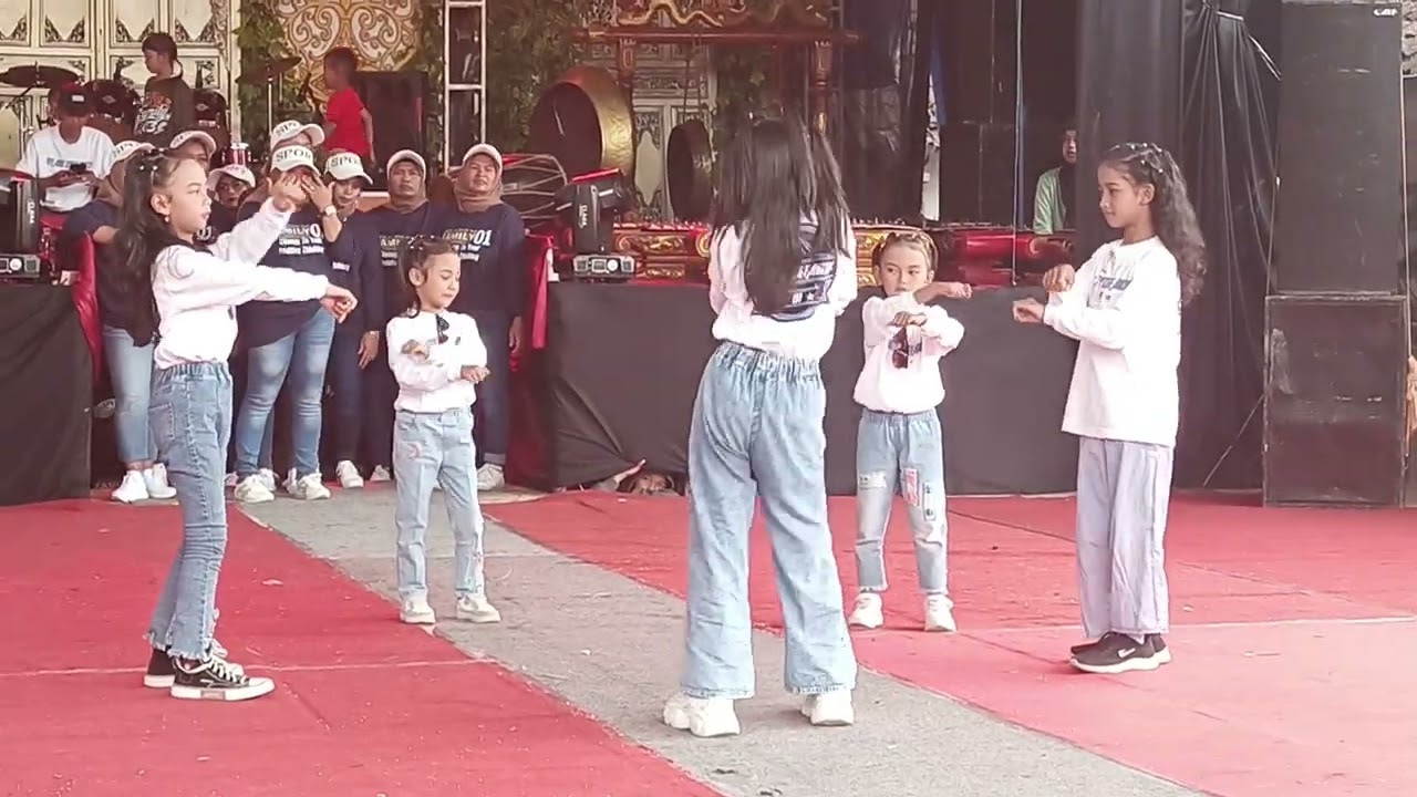 poco2 anak RT 01 2023
