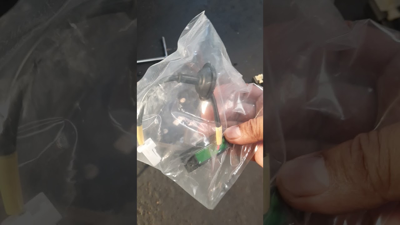 Ganti switch bagasi KIA All New Picanto pakai spare part KIA All new Rio