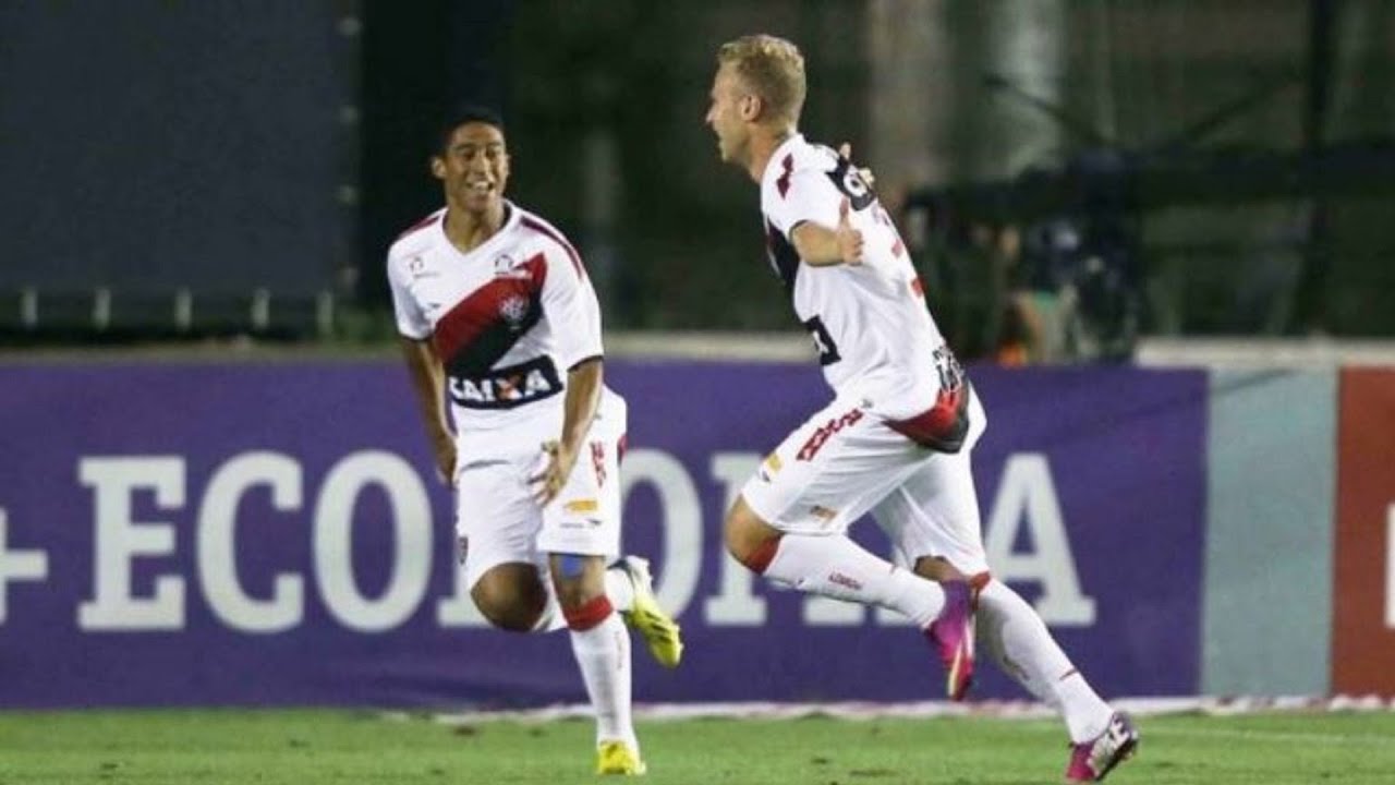 Vasco 1 x 2 Vitória - Campeonato Brasileiro de 2013