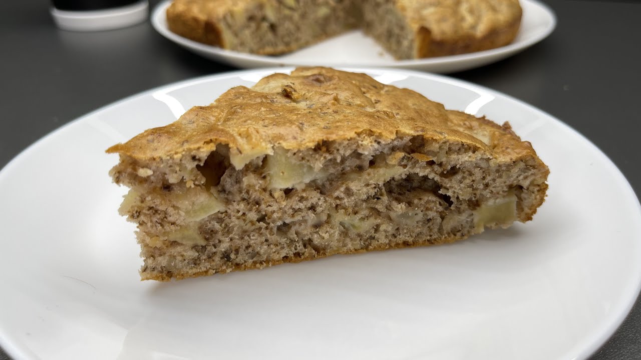 Смешав яблоки и грецкие орехи, быстро и вкусно, я влюбился в этот яблочный пирог!