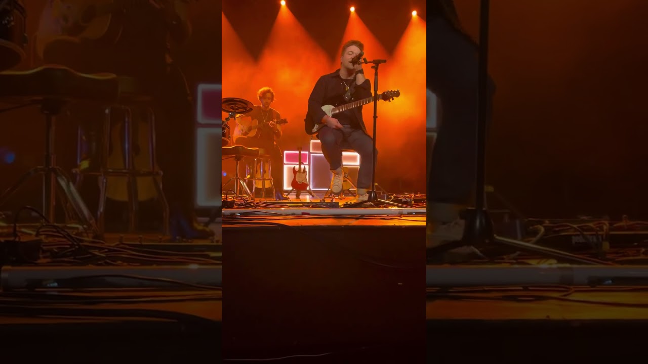 Storm Warning by Hunter Hayes on the Flying Solo Tour in Stroudsburg, PA on 12/8/23