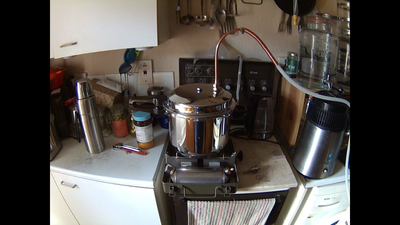Home Made Water Destiller. Up And Running. Just Made Some Distilled Water.
