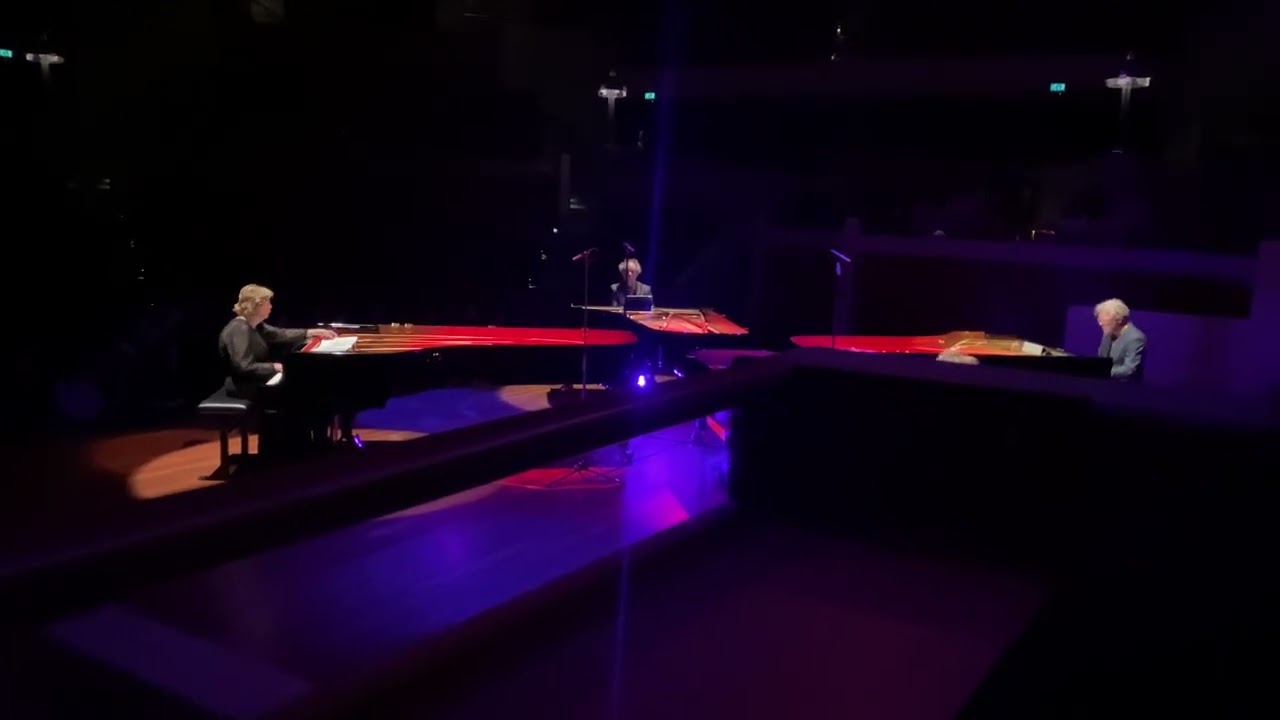 Canto Ostinato voor vier piano's (10 min.)(Live at Tivolivredenburg)