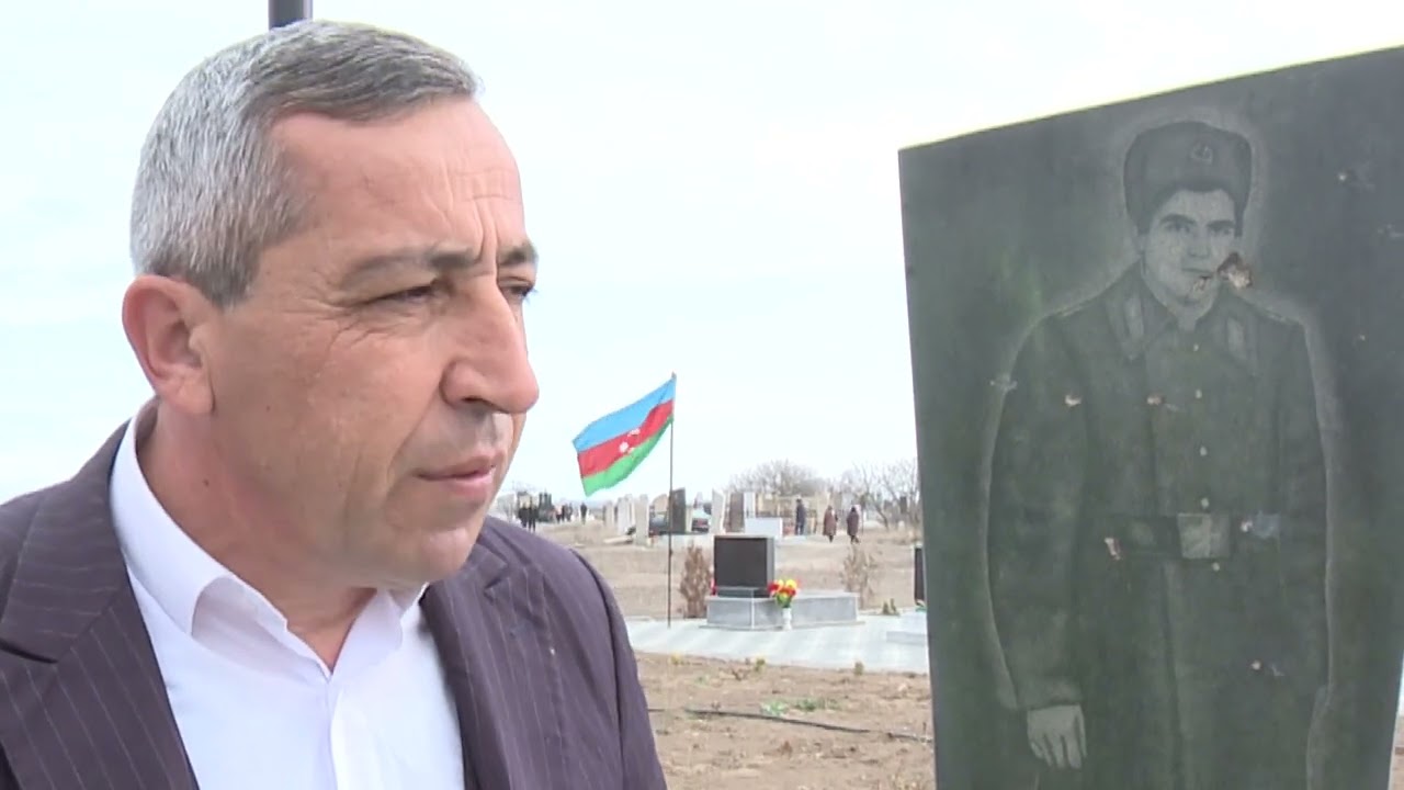 BAŞ QƏRVƏND KƏND QƏBRİSTANLIĞI
